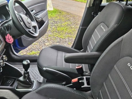 Dacia Duster PRESTIGE TCE Fully Ulez Compliant 2 Keys 23