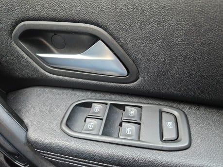 Dacia Duster PRESTIGE TCE Fully Ulez Compliant 2 Keys 43