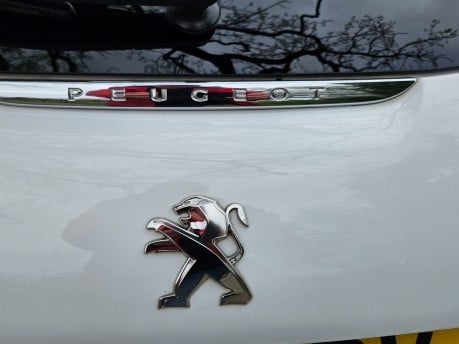 Peugeot 208 PURETECH S/S ALLURE 17