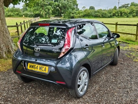 Toyota Aygo VVT-I X-PRESSION 3