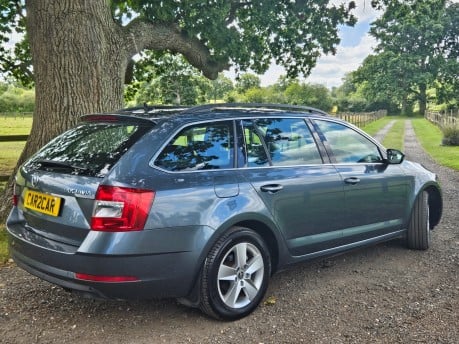 Skoda Octavia SE TECHNOLOGY TDI Ulez Compliant Great Family car full Service Record 3