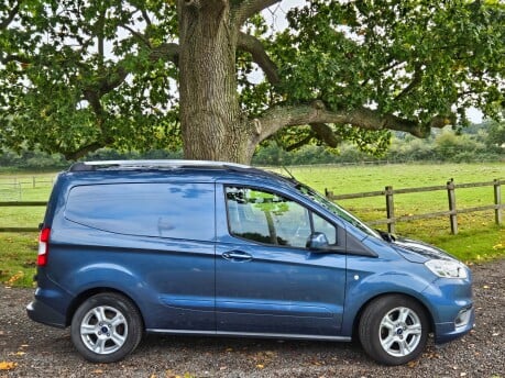 Ford Transit Courier LIMITED TDCI Fantastic Condition New MOT Full Service History UlezCompliant 2