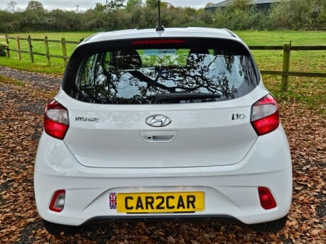 Hyundai i10 MPI SE CONNECT Full service History Car is like New! 6