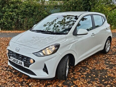 Hyundai i10 MPI SE CONNECT Full service History Car is in excellent condition 8