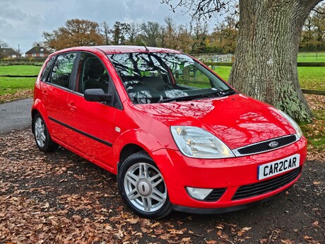 Ford Fiesta GHIA 16VJust Serviced New MOT and New Clutch New Tyres Great 1st Car!!