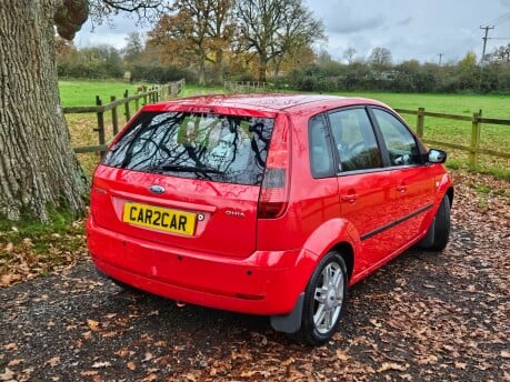 Ford Fiesta GHIA 16VJust Serviced New MOT and New Clutch New Tyres Great 1st Car!! 4