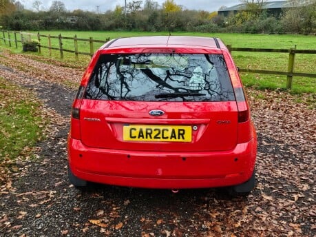 Ford Fiesta GHIA 16VJust Serviced New MOT and New Clutch New Tyres Great 1st Car!! 5