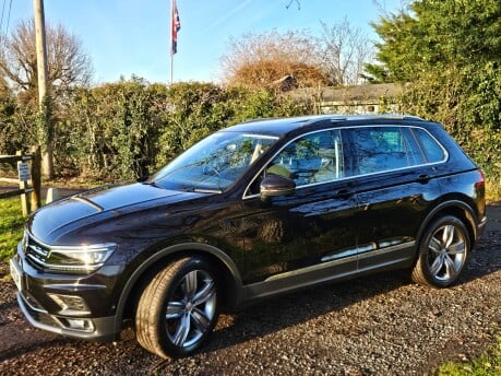 Volkswagen Tiguan SEL TDI 6