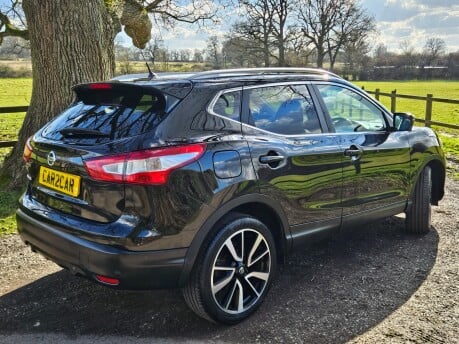 Nissan Qashqai DCI TEKNA Ulez Compliant Full Service record Pan Roof Big Spec 3