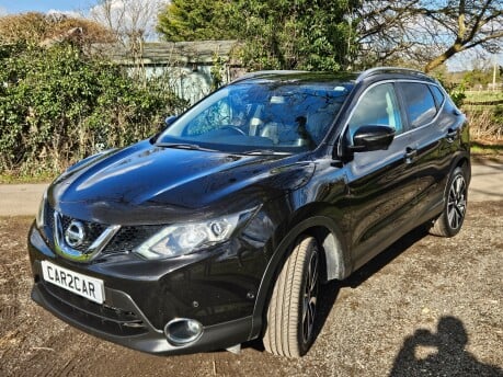 Nissan Qashqai DCI TEKNA Ulez Compliant Full Service record Pan Roof Big Spec 7