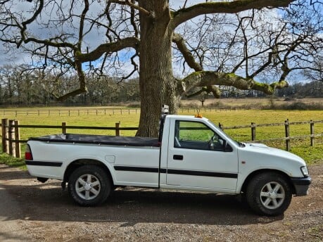 Isuzu Rodeo TD 4X2 S/CAB 3