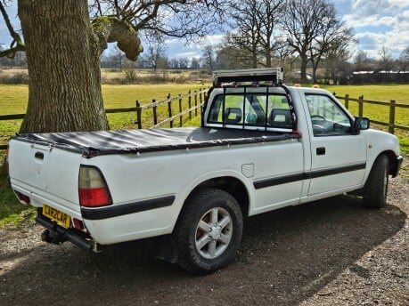 Isuzu Rodeo TD 4X2 S/CAB 5