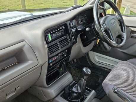 Isuzu Rodeo TD 4X2 S/CAB 19