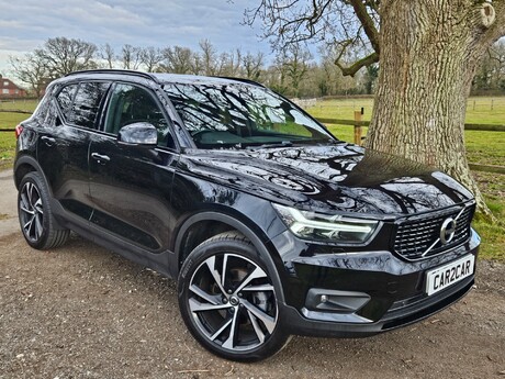 Volvo XC40 B4 R-DESIGN PRO MHEV