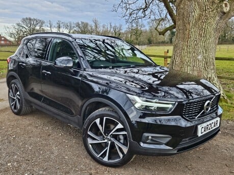 Volvo XC40 B4 R-DESIGN PRO MHEV 1