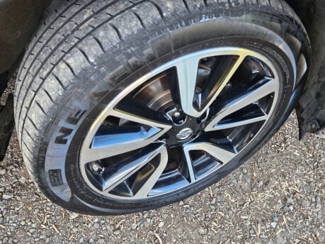 Nissan X-Trail DCI TEKNA XTRONIC Auto 9