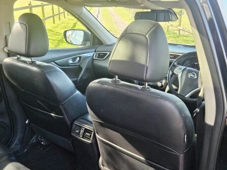 Nissan X-Trail DCI TEKNA XTRONIC Auto 16