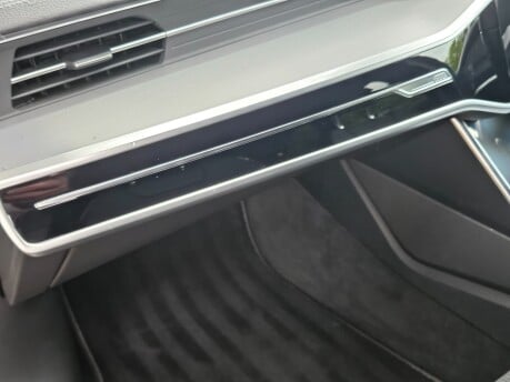Audi A6 TDI S LINE MHEV 18
