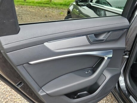 Audi A6 TDI S LINE MHEV 19