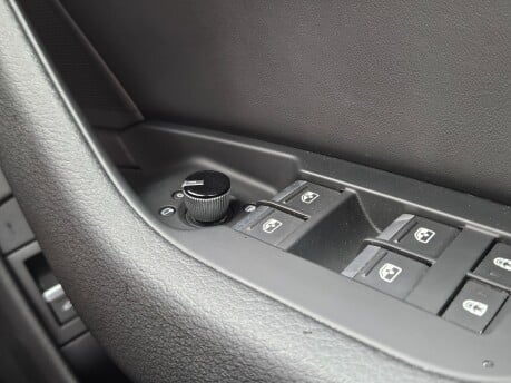 Audi A6 TDI S LINE MHEV 52