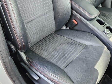 Mercedes-Benz A Class A200 CDI BLUE AMG SPORT Beautiful Condition Full Service Record 16