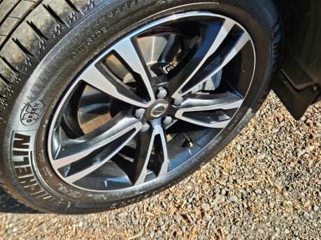 Volvo XC60 D4 MOMENTUM PRO AWD 9