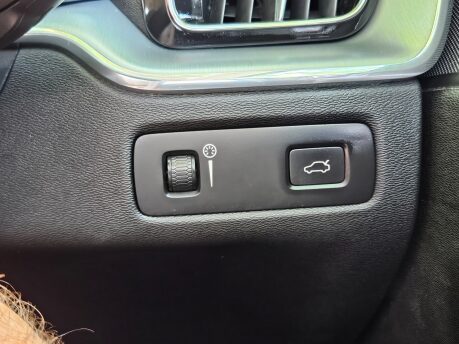 Volvo XC60 D4 MOMENTUM PRO AWD 45