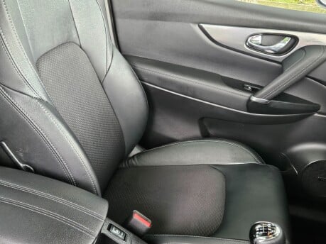 Nissan Qashqai DIG-T TEKNA 15
