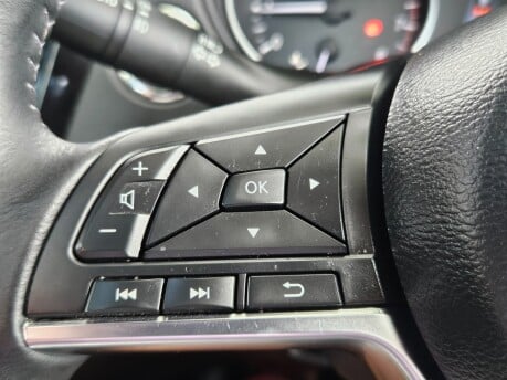 Nissan Qashqai DIG-T TEKNA 42