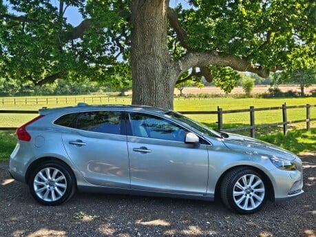 Volvo V40 D3 SE LUX NAV 2