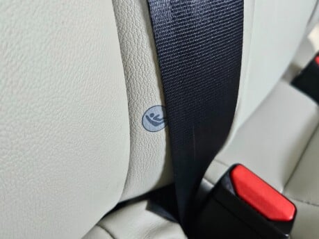 Volvo V40 D3 SE LUX NAV 22
