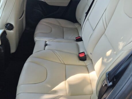 Volvo V40 D3 SE LUX NAV 25