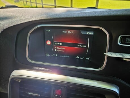 Volvo V40 D3 SE LUX NAV 32