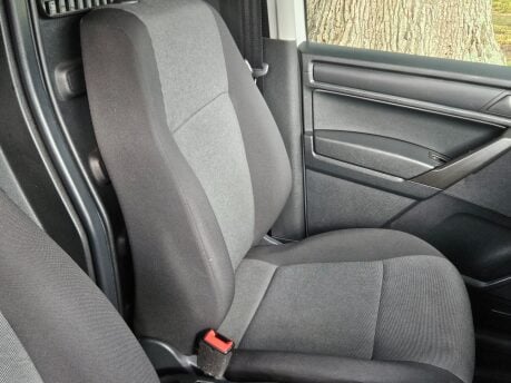 Volkswagen Caddy C20 TDI STARTLINE 17