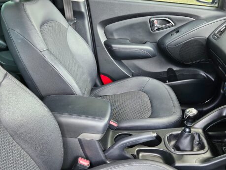 Hyundai ix35 PREMIUM CRDI 4WD 25