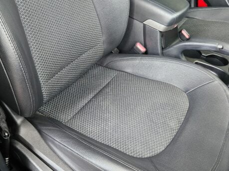 Hyundai ix35 PREMIUM CRDI 4WD 27