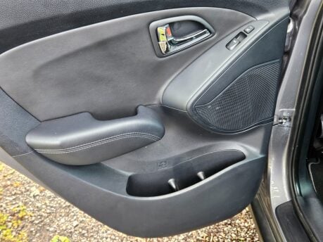 Hyundai ix35 PREMIUM CRDI 4WD 34