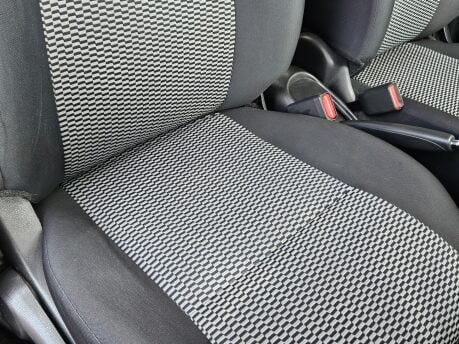 Nissan MICRA ACENTA 21