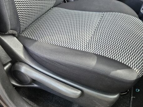 Nissan MICRA ACENTA 47