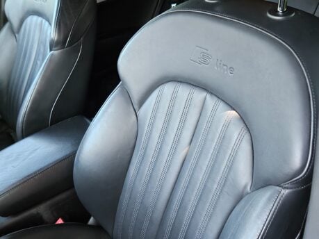 Audi A6 AVANT TDI S LINE 38