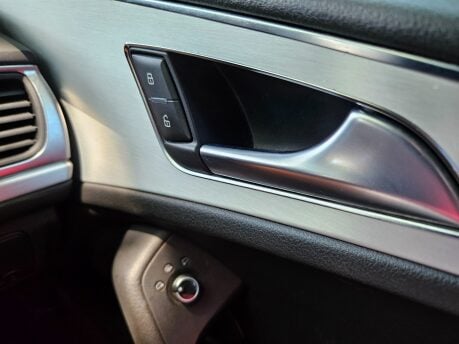 Audi A6 AVANT TDI S LINE 49