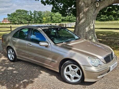 Mercedes-Benz C Class C180 AVANTGARDE Ulez Compliant Low Milage Excellent Condition 2