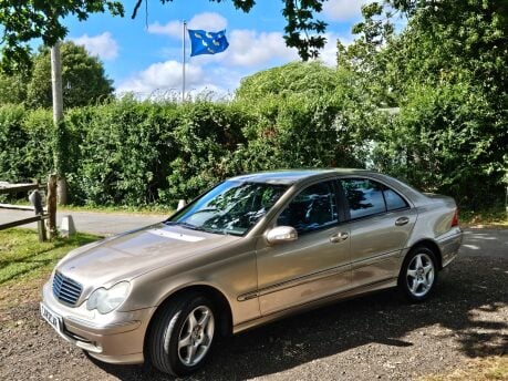 Mercedes-Benz C Class C180 AVANTGARDE Ulez Compliant Low Milage Excellent Condition 9