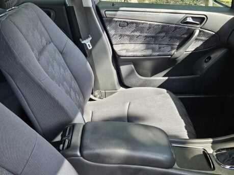 Mercedes-Benz C Class C180 AVANTGARDE Ulez Compliant Low Milage Excellent Condition 34