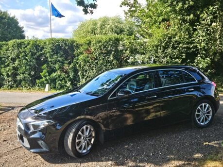 Mercedes-Benz A Class A 180 D SPORT PREMIUM 9