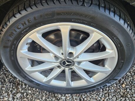 Mercedes-Benz A Class A 180 D SPORT PREMIUM 15