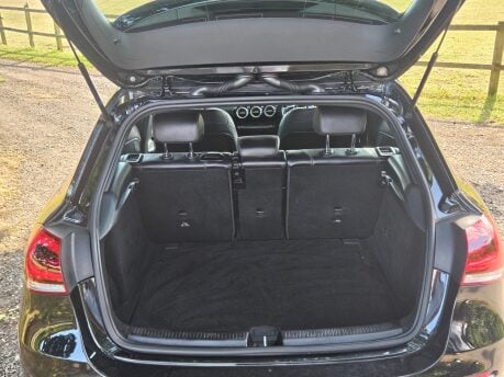 Mercedes-Benz A Class A 180 D SPORT PREMIUM 27