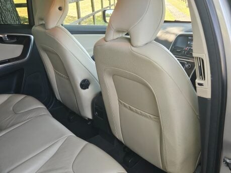 Volvo XC60 D4 SE LUX NAV AWD Comprehensive service history Very Clean car 31