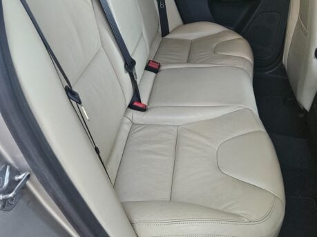 Volvo XC60 D4 SE LUX NAV AWD Comprehensive service history Very Clean car 32