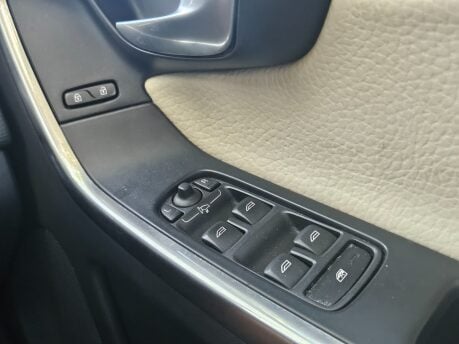 Volvo XC60 D4 SE LUX NAV AWD Comprehensive service history Very Clean car 45